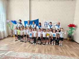 Утренняя зарядка с сотрудниками Энергосбыта Утренняя зарядка с сотрудниками Энергосбыта.